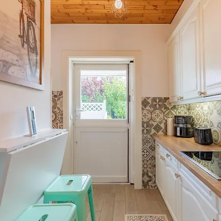 Sandloper Apartment *